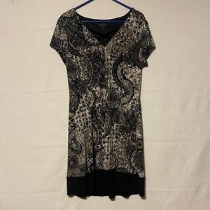 Connected Apparel Black and Cream Paisley Mini Dress